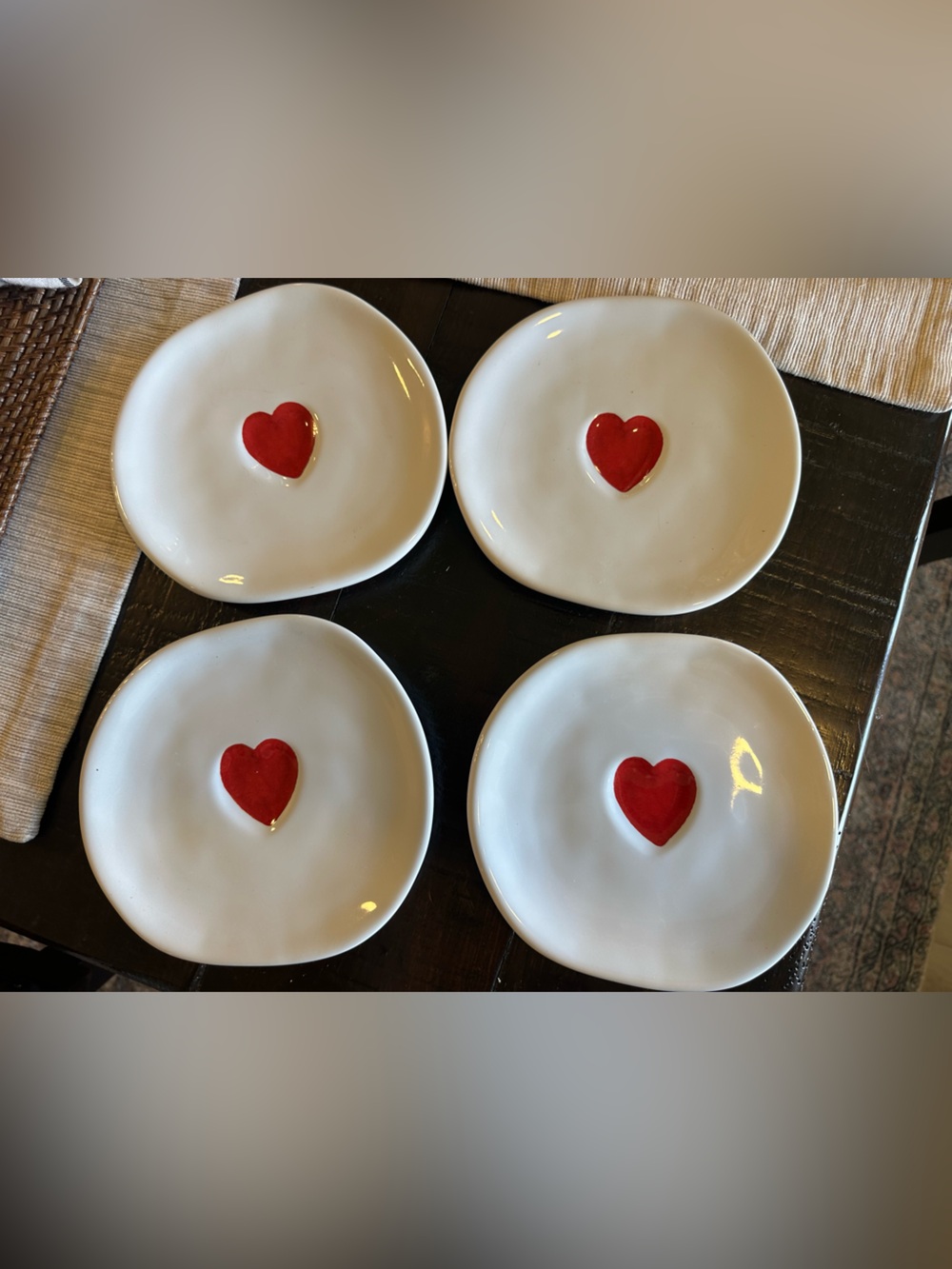 Rare Williams Sonoma Valentine Heart Appetizer Plates Set of 4